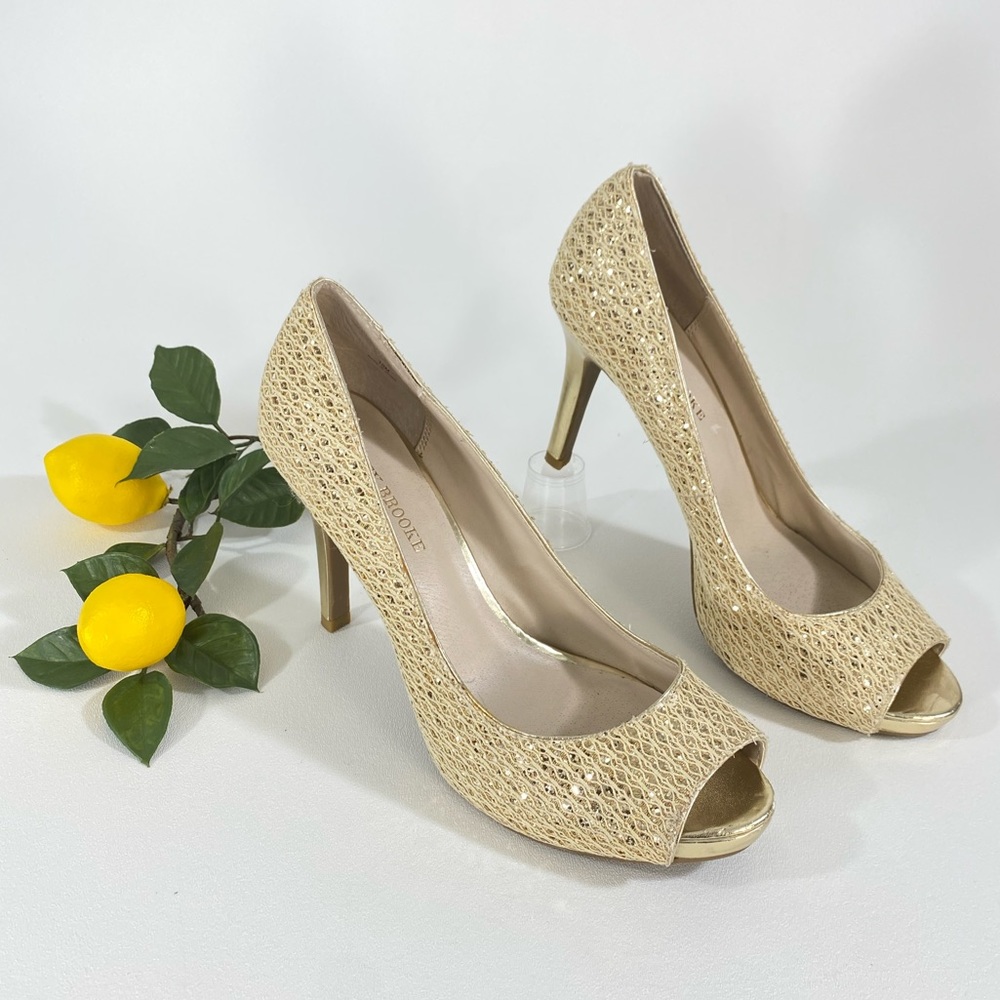 Gold Shimmer + Crochet Peep Toe Heels 10 Metallic Mix Materials Boho Glam Party